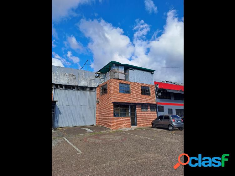 GALPÓN EN VENTA - 2.060 M2. ZONA INSDUSTRIAL PARAMILLOS