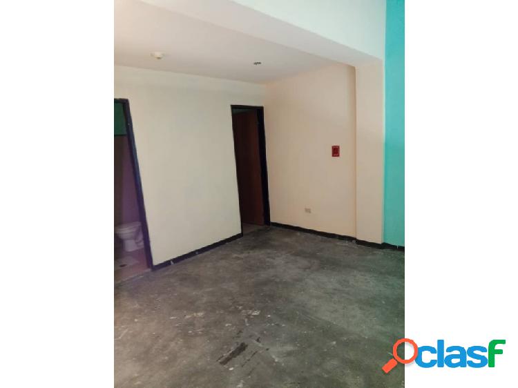 LOCAL COMERCIAL EN ALQUILER CC AGUA DORADA PARAPARAL 27-14