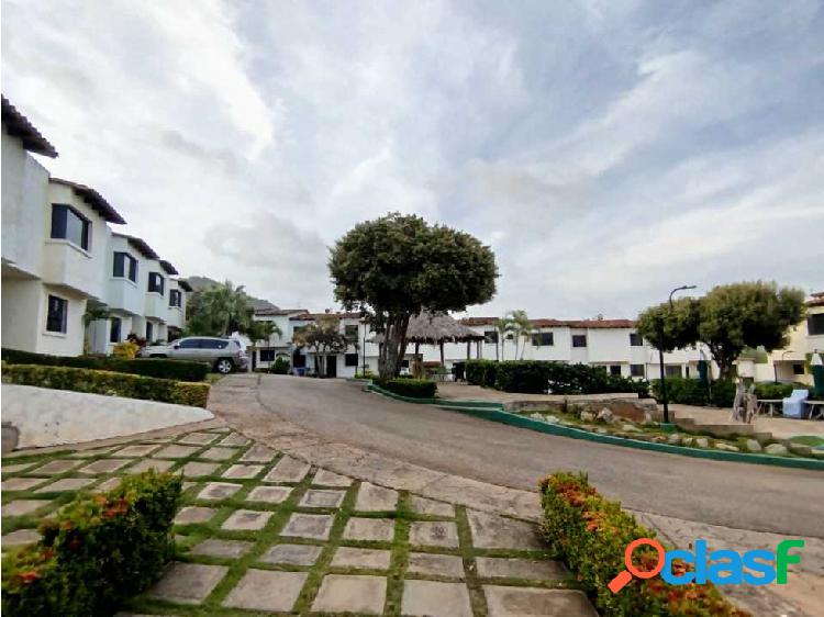 LOS OLIVOS COUNTRY VILLAS +R, EL VALLE TOWN HOUSE VENTA EN