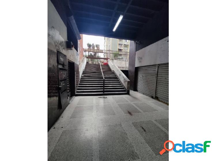 LOS RUICES Vendo Local Comercial con 4 pisos 255m2 (MOGO)