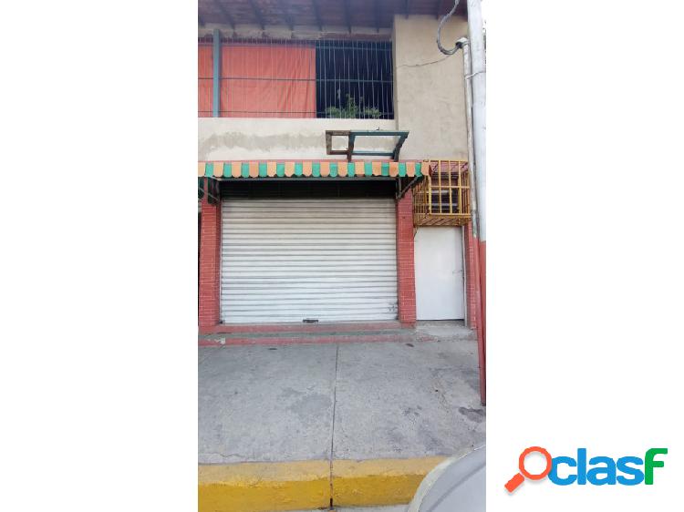 Local Comercial en Venta en la Av. Principal de Piñonal,