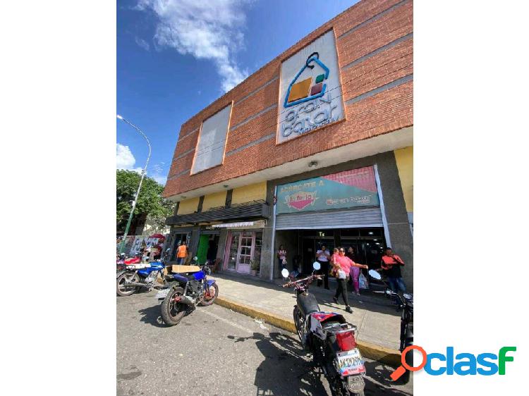 Local en Venta o Alquiler CC Gran Bazar Maracay VC