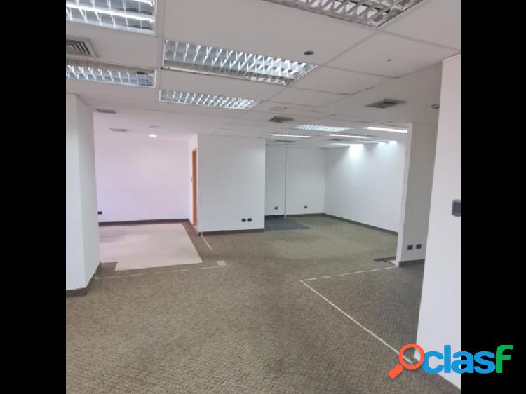 OFICINA – ALQUILER. CHUAO 150M2 APROX