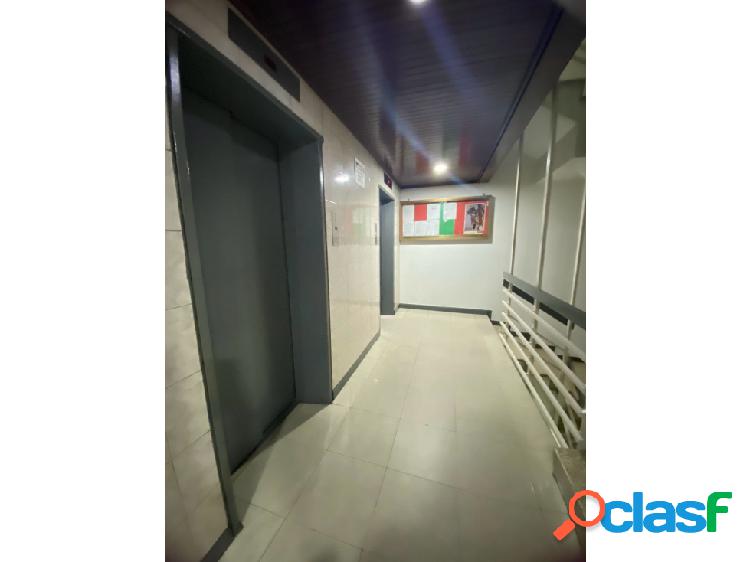 OFICINA EN VENTA 144M2 - URB. LOS CORTIJOS