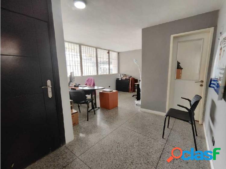 Oficina y Depósito en Venta Av.Bolivar Norte Valencia