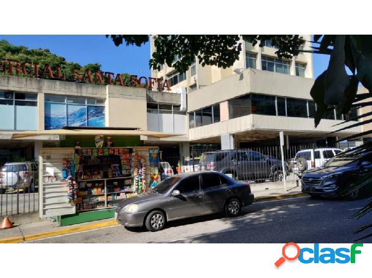 Oportunidad Única: Oficina en Venta en Torre Alpha, Santa