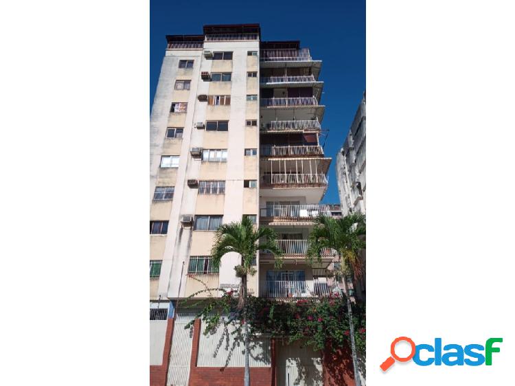 SE VENDE AMPLIO APARTAMENTO EN TERRAZAS DE LOS NISPEROS