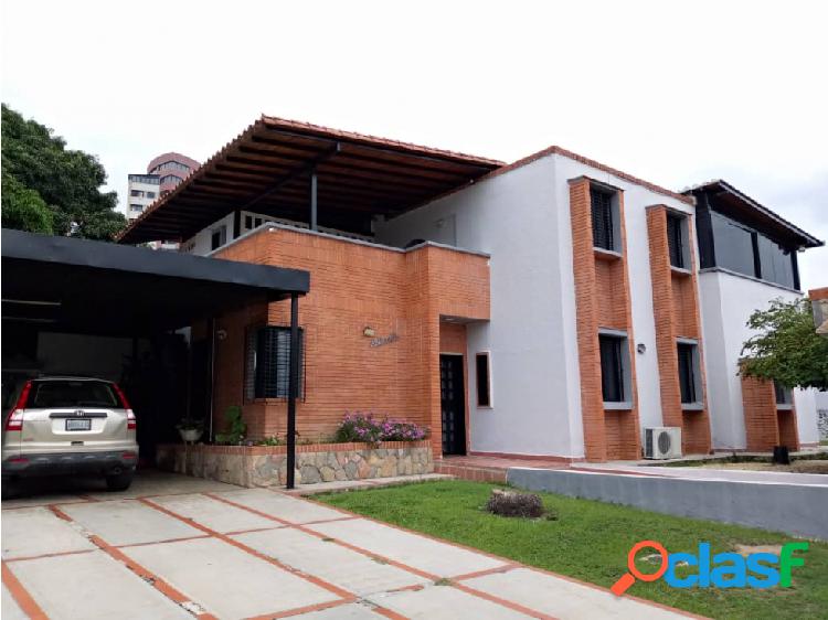 SE VENDE BELLA QUINTA SABANA LARGA VALENCIA 06-41