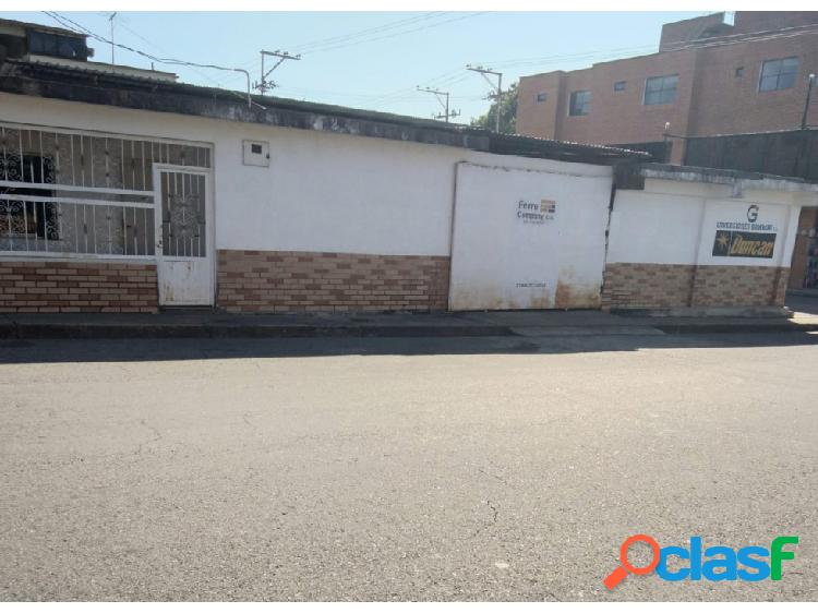 SE VENDE CASA CON LOCAL COMERCIAL BARRIO LA ARENOSA VE-08