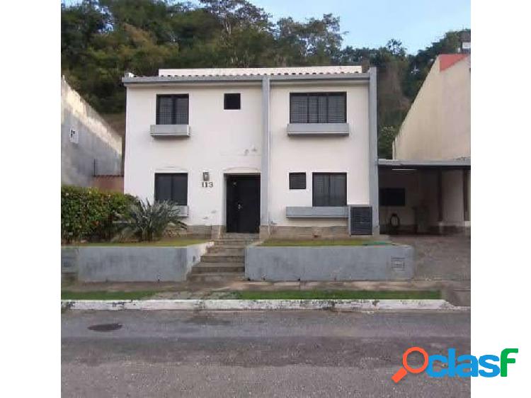 SE VENDE CASA EN PARQUE MIRADOR