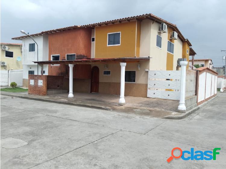 SE VENDE CASA URBANIZACION VILLA ALNAMAN VE-08