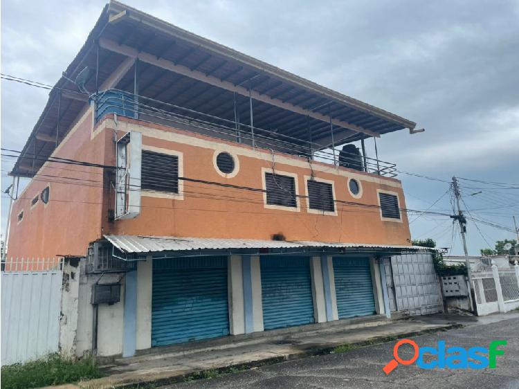 SE VENDE EDIFICIO EN EL BARRIO MATURIN VE-08