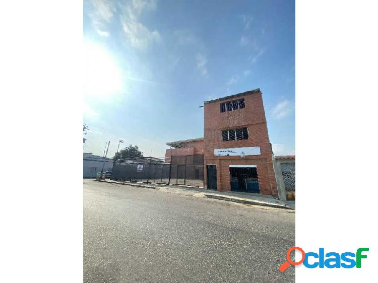 SE VENDE EXTRAORDINARIO EDIFICIO COMERCIAL Y RESIDENCIAL