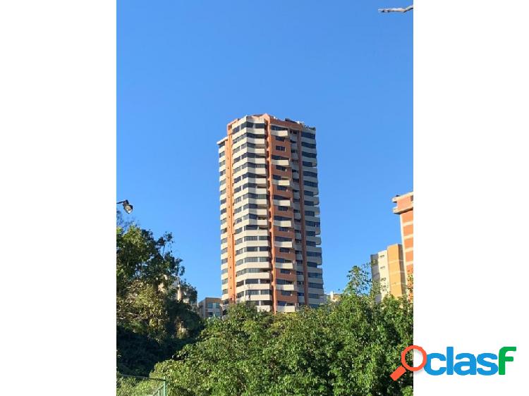 Se Alquila Apartamento 140 metros, 3H+S/ 3B+s/ 2E Las