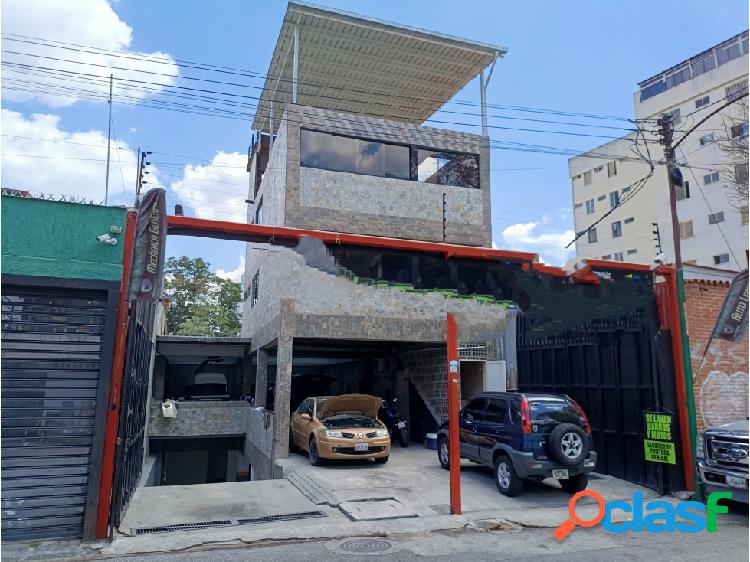 Se Alquila Edificio Comercial de 660 m2 en Santa Eduvigis