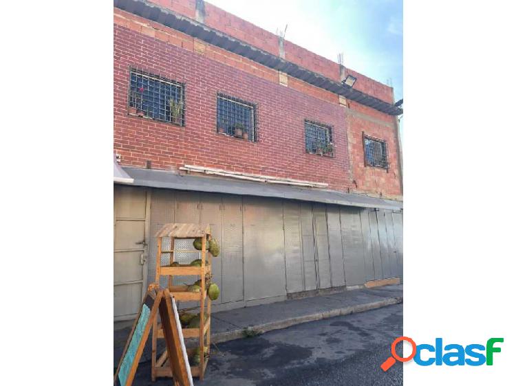 Se Alquila local comercial San Martin 360m2. Para negocio de