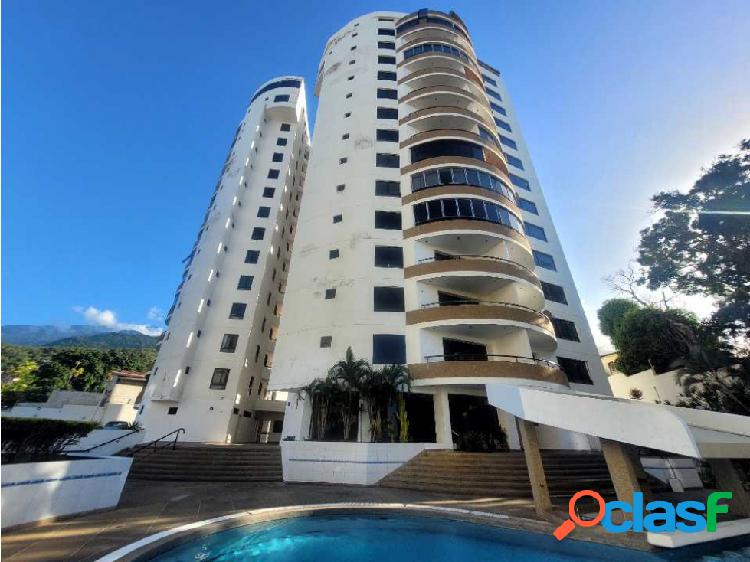 Se Vende Apto en La Guaira Urb. Caribe 3H/2B/1E+M