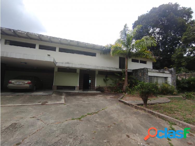 Se Vende Casa 2070m2 12h/6b/12p Valle Arriba