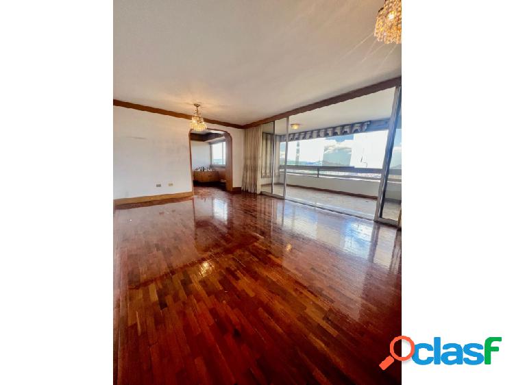 Se Vende apartamento 236m2 Colinas de Santa Monica 6206