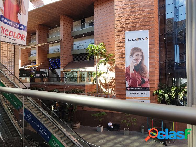 Se Vende exclusivo Local Comercial, Centro Comercial San