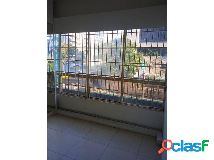 Se alquila Oficina en Altamira 60 m2