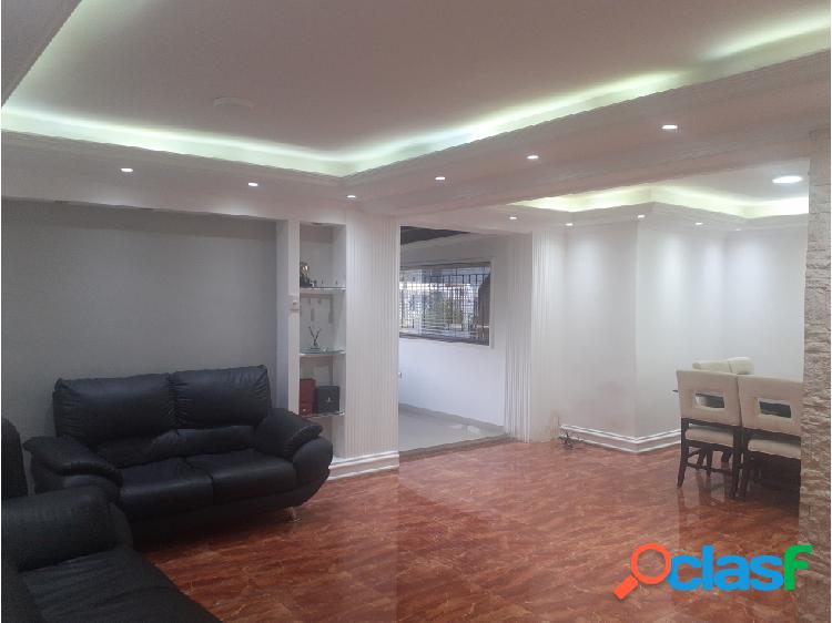 Se alquila PB 200m2 Colinas de Santa Mónica 1327