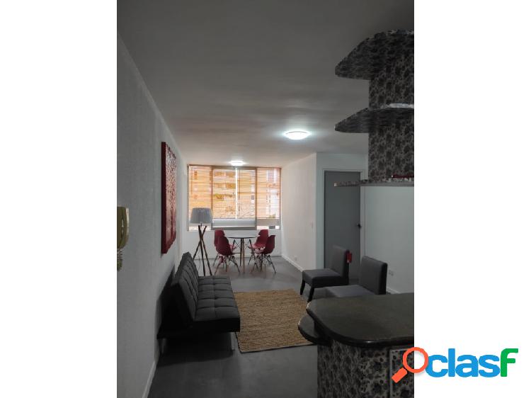 Se alquila apartamento 60m2 Los Palos Grandes 2948