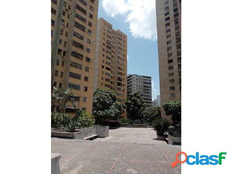 Se alquila apartamento en El Valle 2/1/1 65 mts