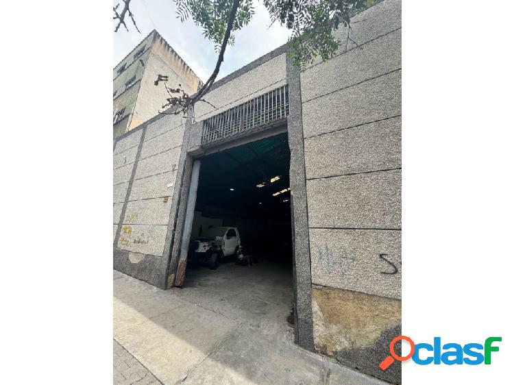 Se alquila y/o vende galpón industrial 630m2 Catia