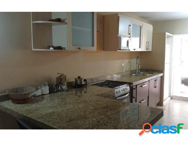 Se ofrece en venta apartamento en la Urb Prisma, Guacara.