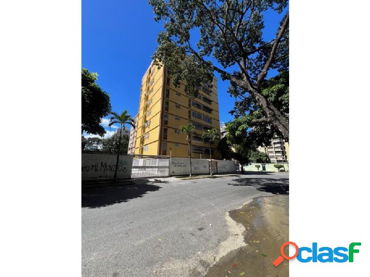 Se vende Apartamento 108m2. 3H/2B/1P. Montalban 2