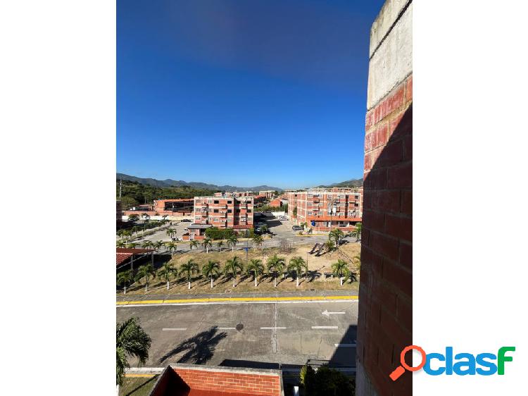 Se vende Apartamento 66m2. 2H/2B/1P. Guatire.