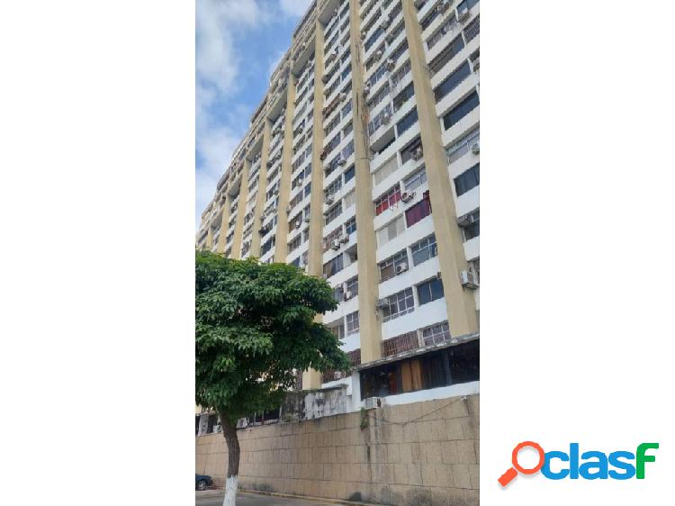 Se vende Apartamento 70m2.3H/1B/1P. La Guaira.