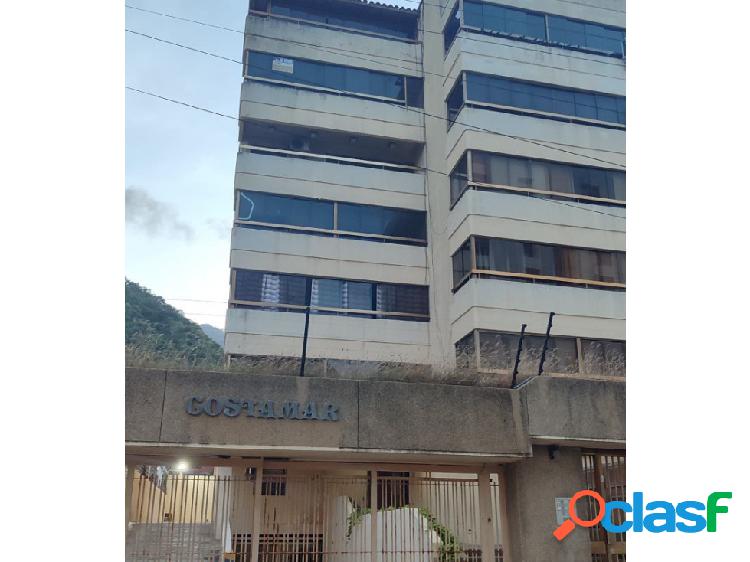 Se vende Apartamento 74m2. 2H/1B/1P. La Guaira.