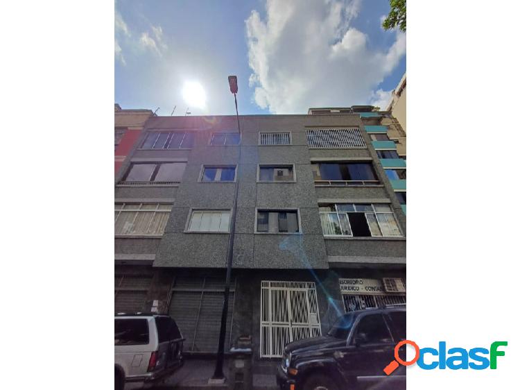 Se vende Apartamento 80m2.2H/1B. Chacao.