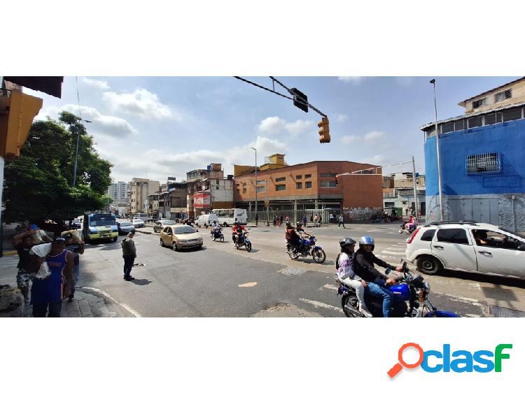 Se vende C.Comercial El Prado 1.500m2, Nuevo- Los Rosales -