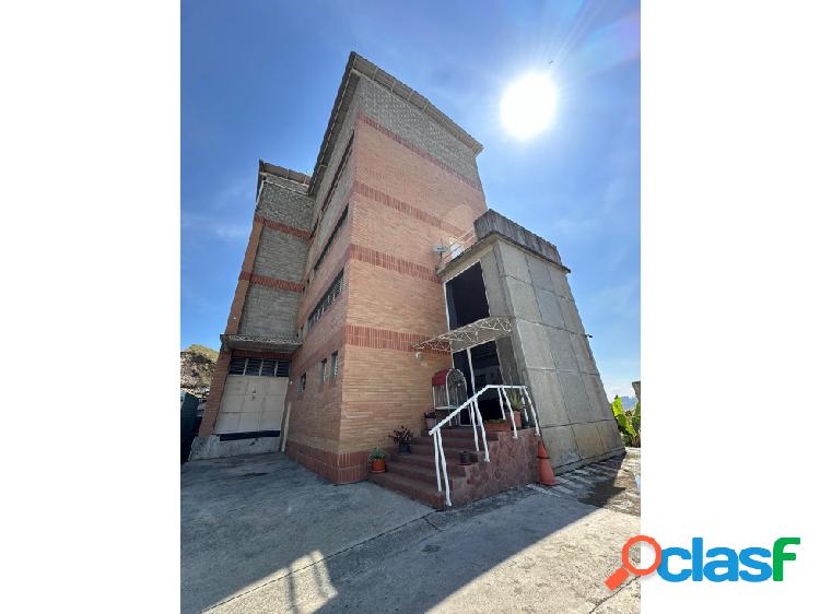 Se vende Edificio Industrial 3000m² San Antonio de los