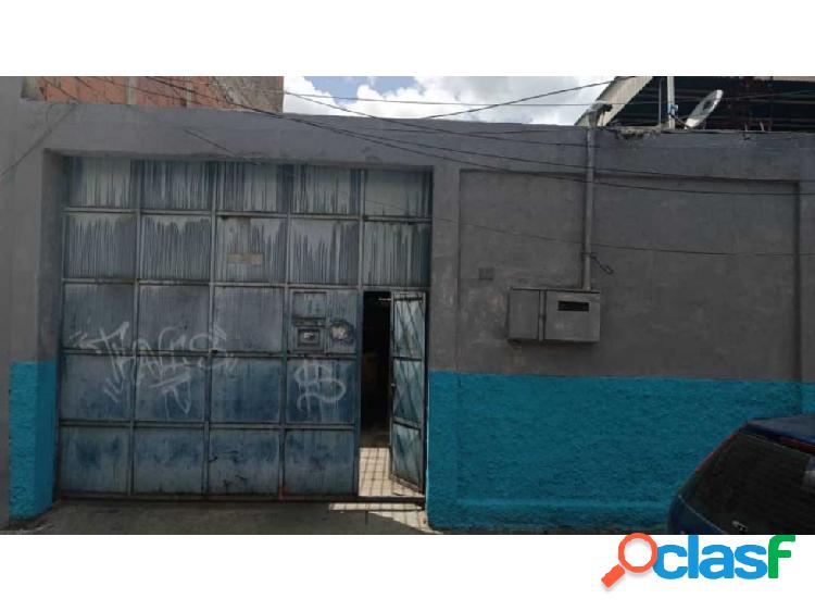 Se vende Galpón Industrial 254m2 Santa Rosalía