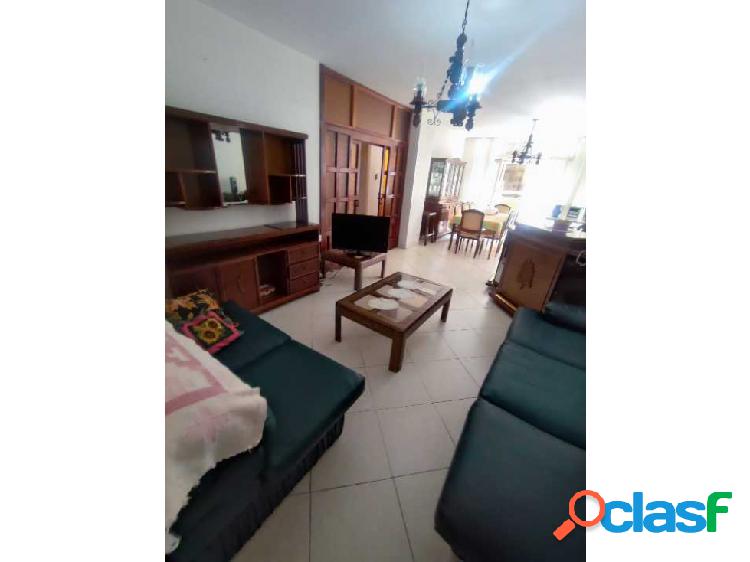 Se vende apartamento 120m2 Los Palos Grandes 9728