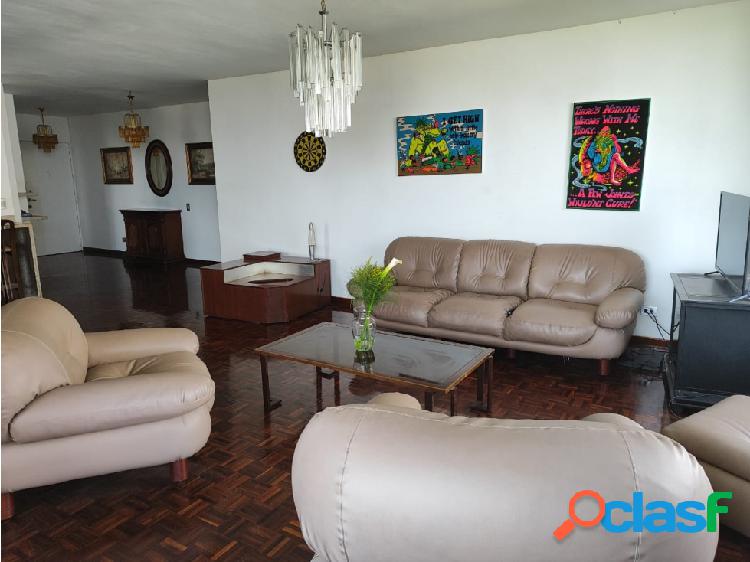 Se vende apartamento 211m2 Chulavista 8812