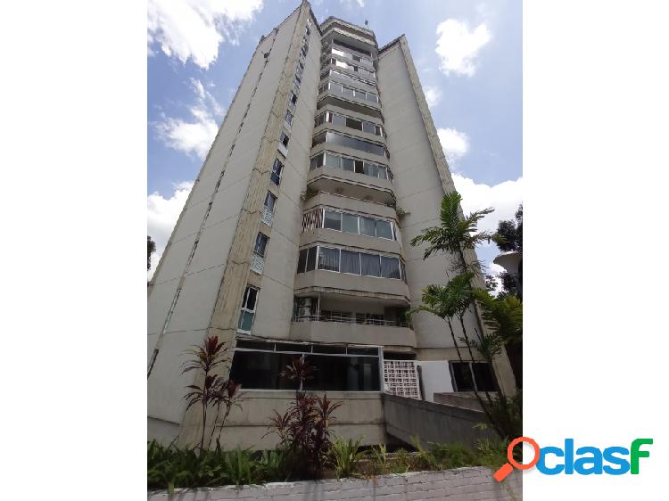 Se vende apartamento 216m2 4h/4b/4p Altamira 7985