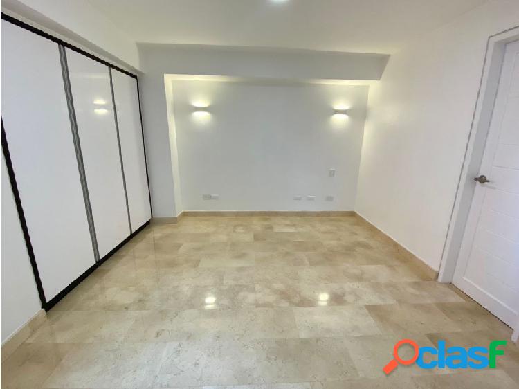 Se vende apartamento de lujo 74m2 2h/ 2b/ 2p El Rosal