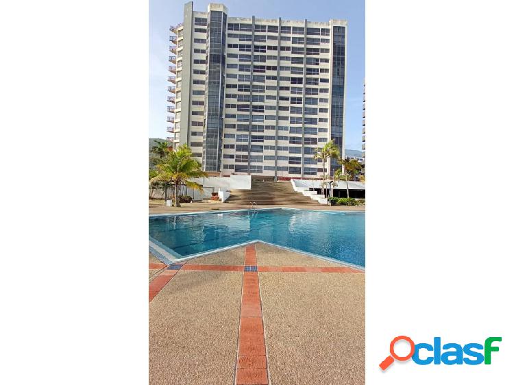 Se vende apto 92m2 2h/2b/1p Camuri Grande