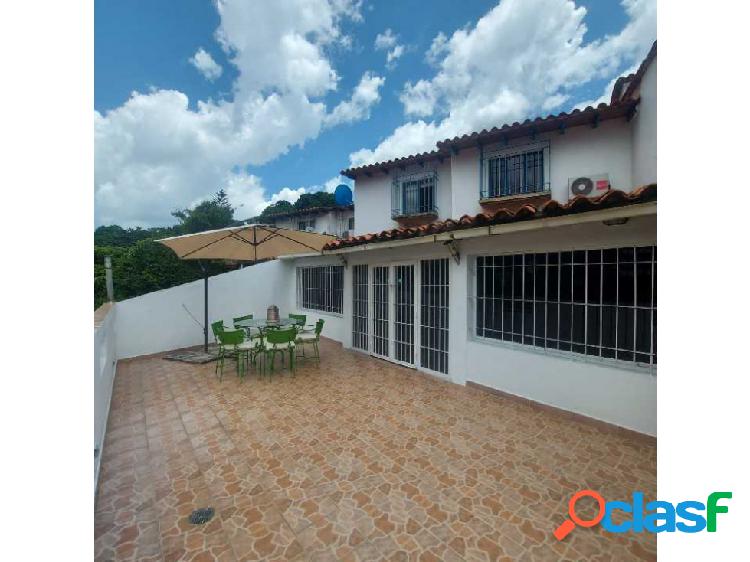 Se vende casa 208m² 4h+s/3b+s/4p Colinas de la California