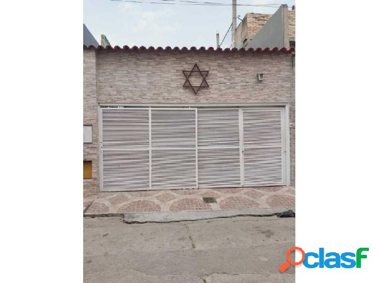 Se vende casa 260m2 Prado de María 9962