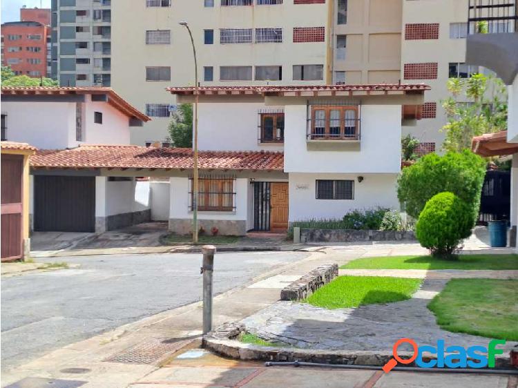 Se vende casa 293m2 Santa Paula 2016