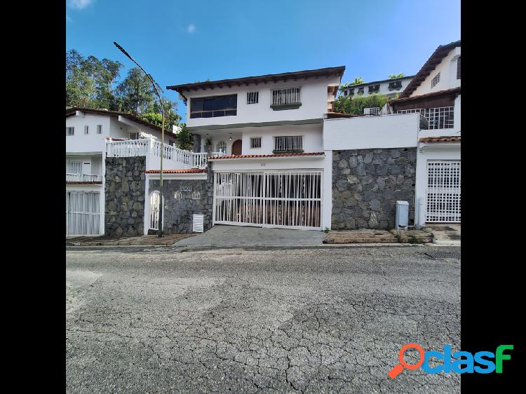 Se vende casa 336,13m² 4h+s/5b+s/4p Los Naranjos del