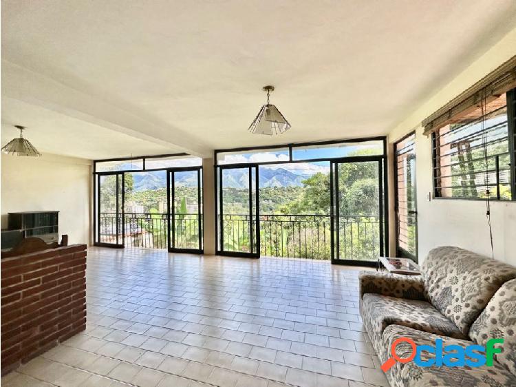 Se vende casa 363m2 4h+s/4b+s/6p Los Pomelos 7072