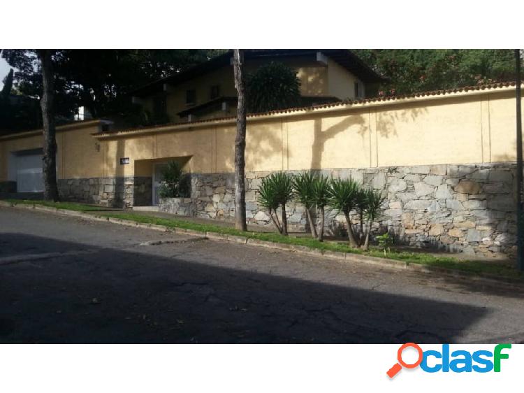 Se vende casa 400m2 4h+s/2b+s+1/2/4pe Prados del Este