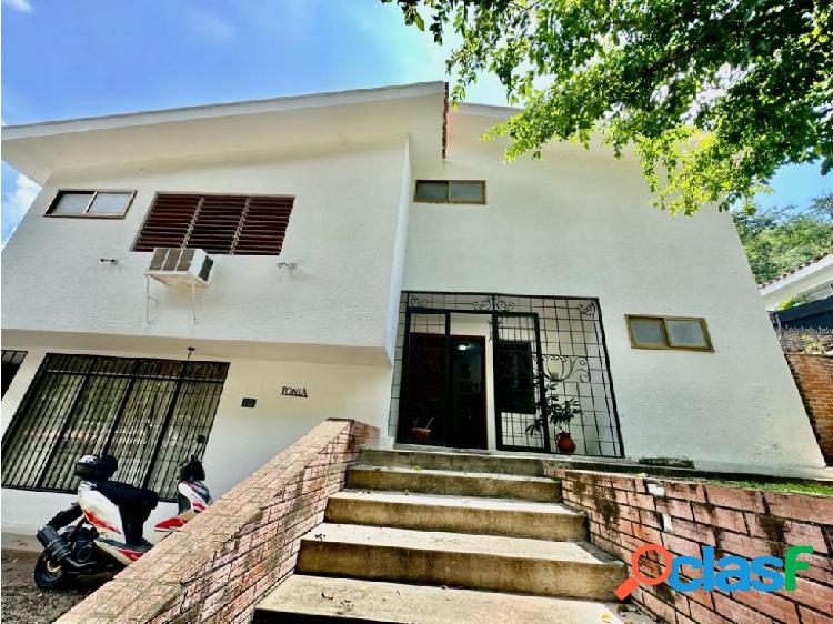 Se vende casa 566m2 5h+2s/6b/7p Santa Marta